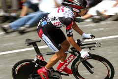 世俱杯转会背景深度解析：球队调整与实力变化